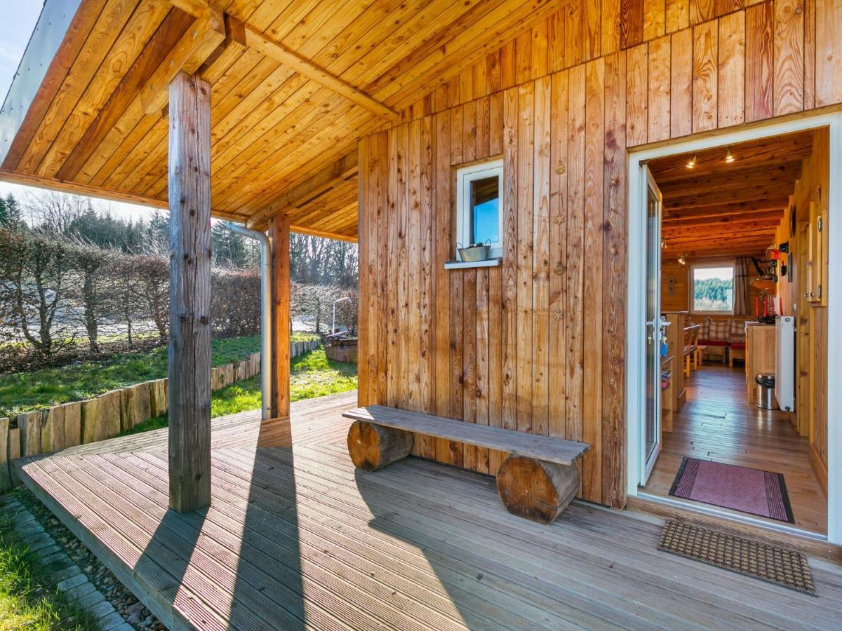 Quaint Chalet in Harreberg with Garden Exterior foto