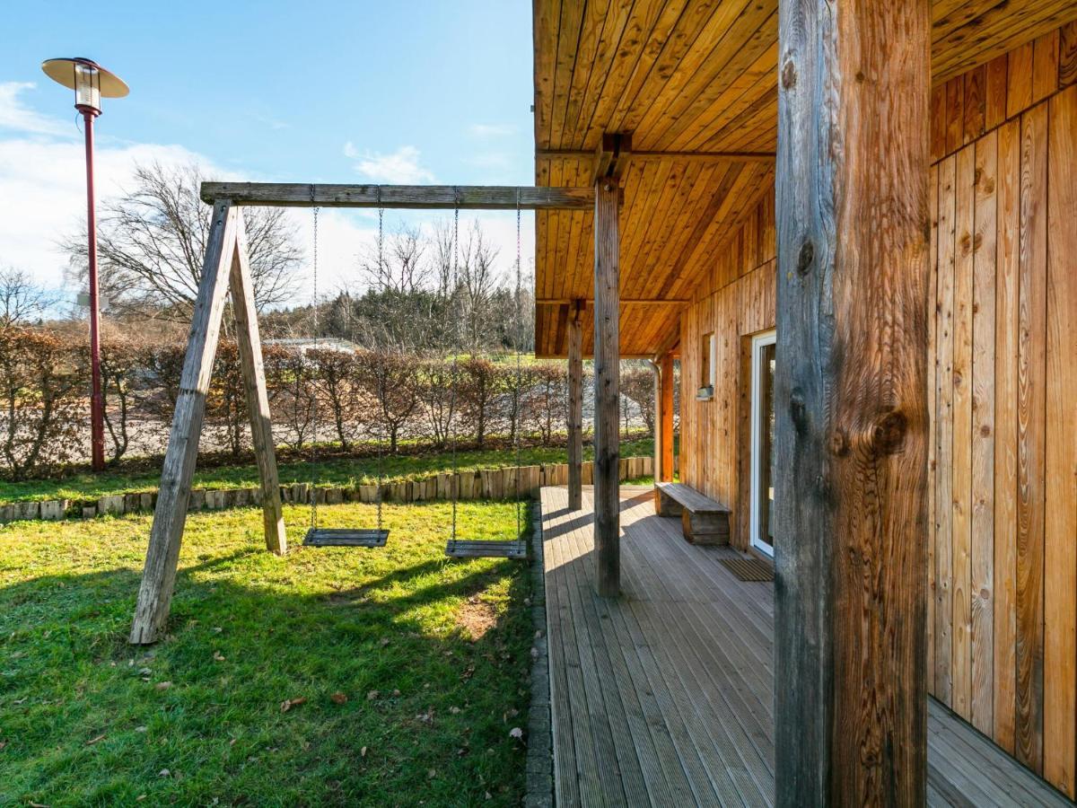 Quaint Chalet in Harreberg with Garden Exterior foto