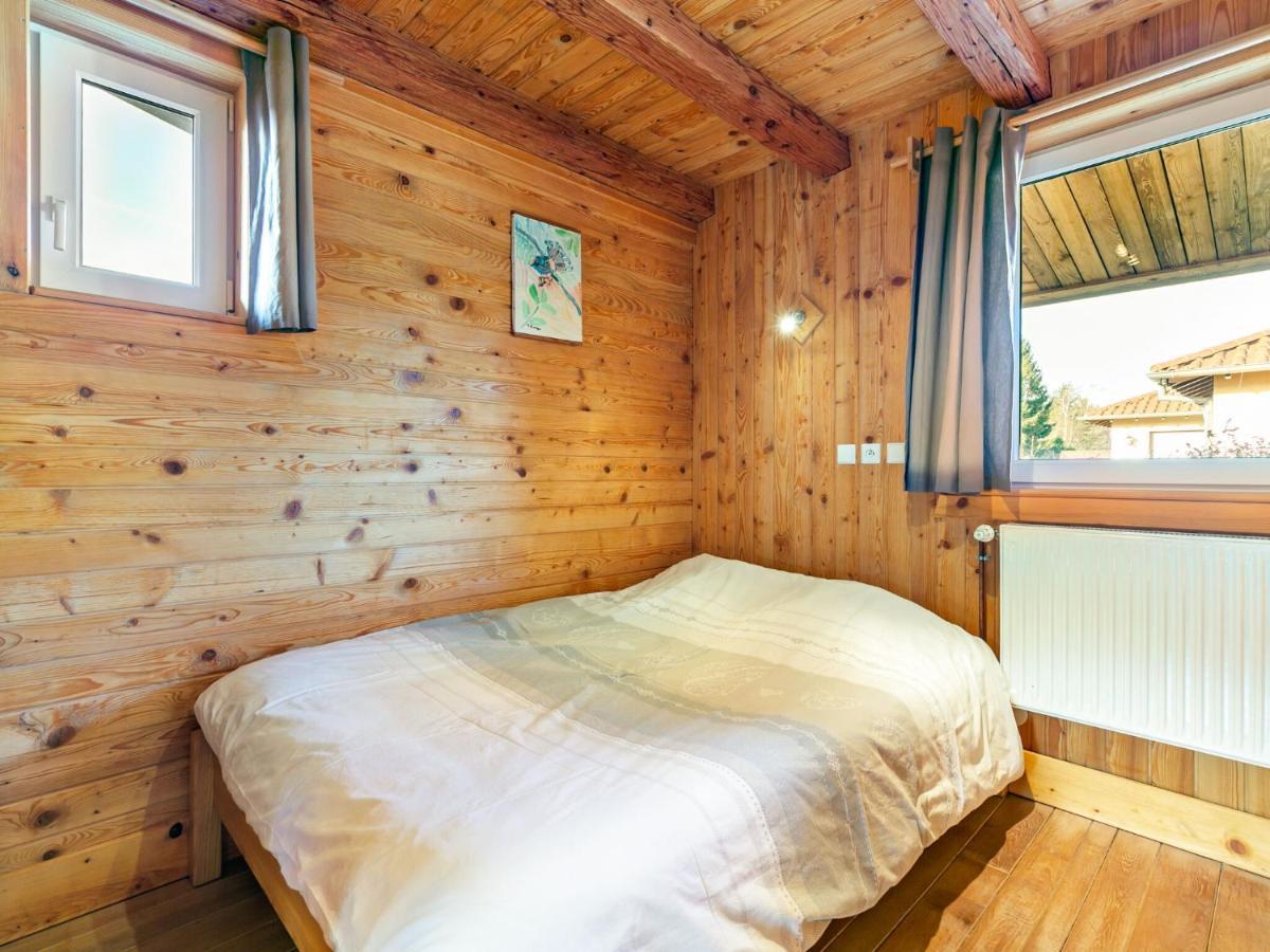 Quaint Chalet in Harreberg with Garden Exterior foto